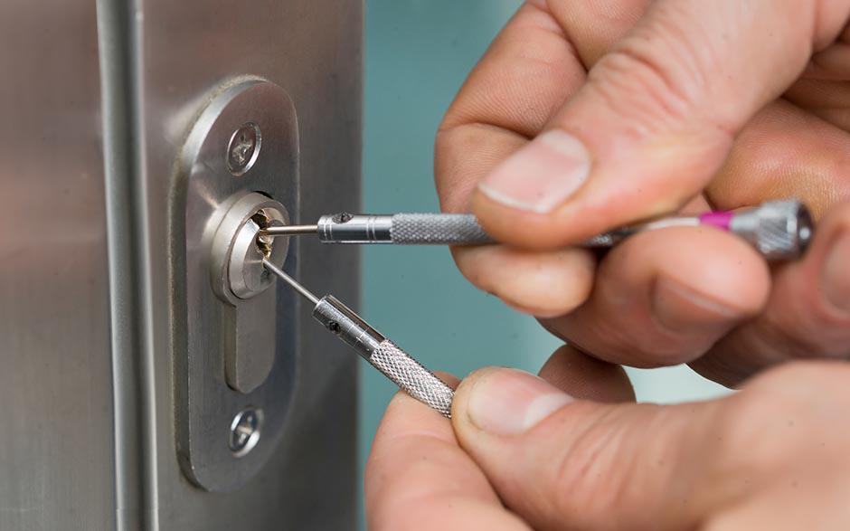 changer serrure porte Paris 1